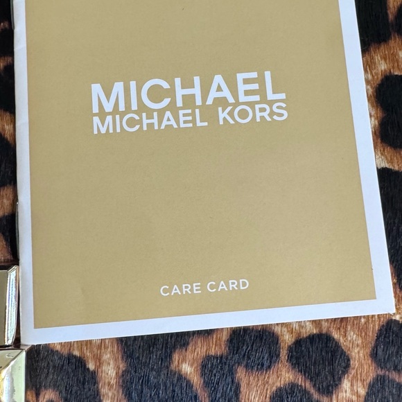 Michael Kors Whitney Large Star Embellished Logo Shoulder Bag, Black & Gold NWOT - Picture 5 of 15